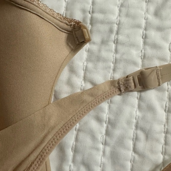 Motherhood Maternity Tan Seamless T-Shirt Bra - Picture 8 of 10